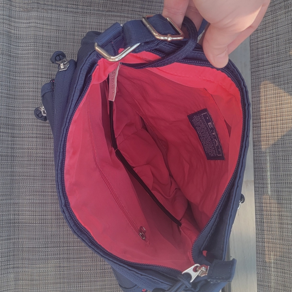 Stylish Navy Crossbody Bag - Picture 2 of 4